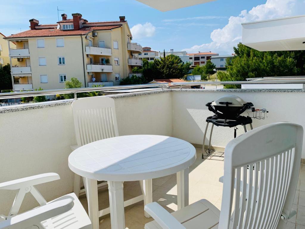 Apartment Alexandra プレマントゥーラ エクステリア 写真